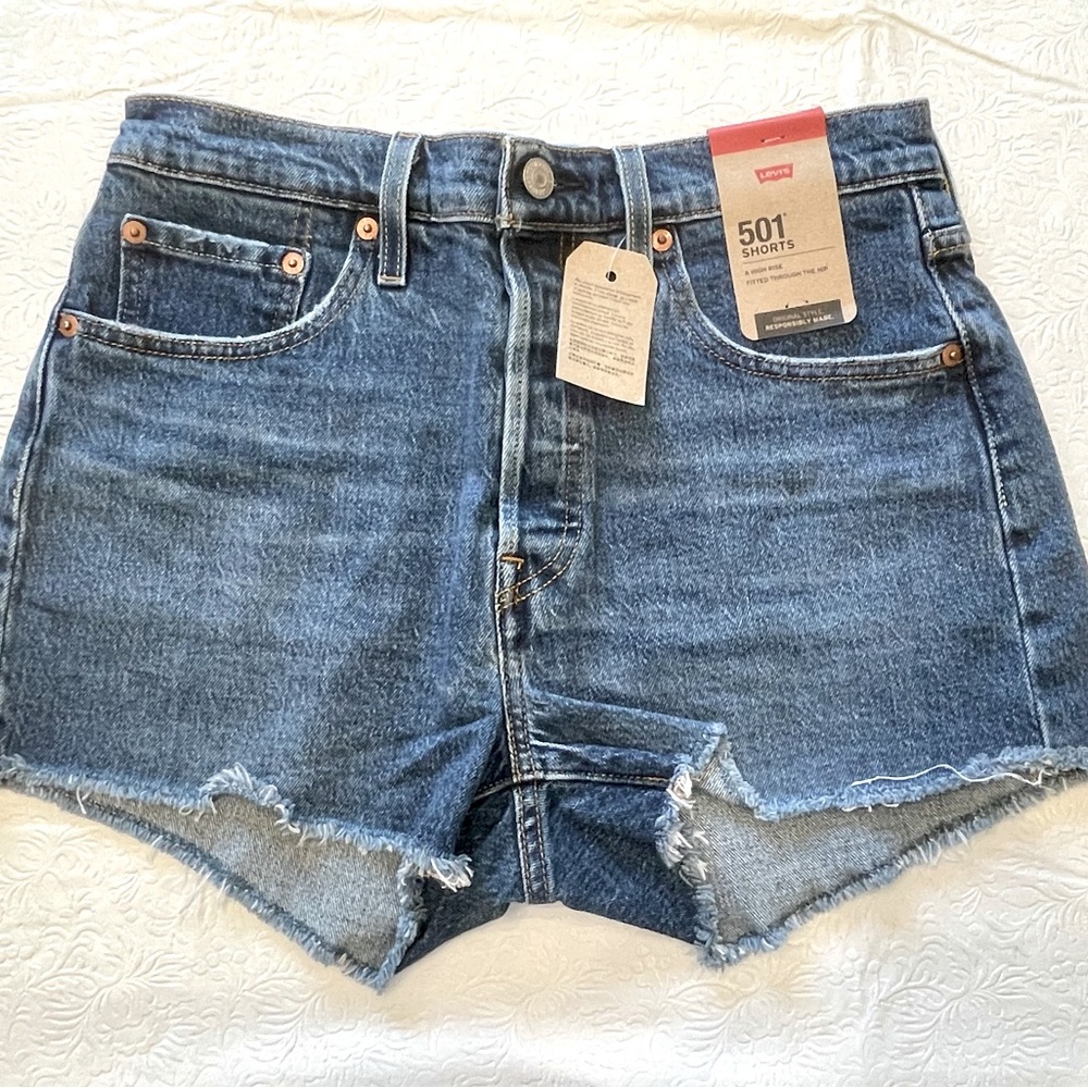 Levi's Women's 501 Denim Original Button Front Shorts NWT